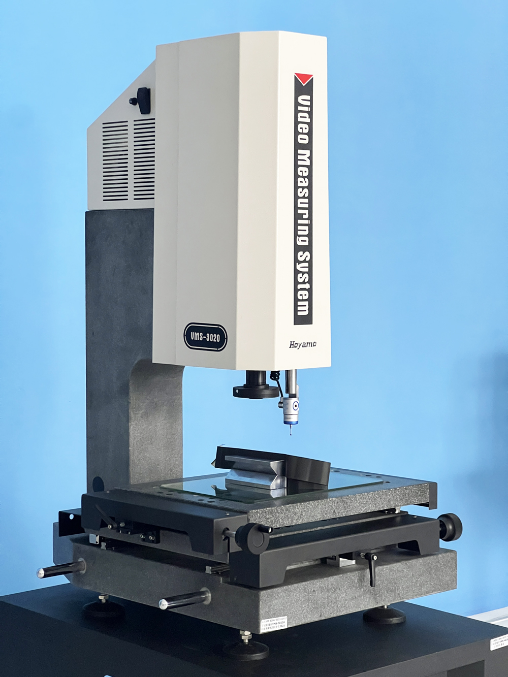 Vision Measuring Machine for Electrode Burr Inspection | Sinowon OMM