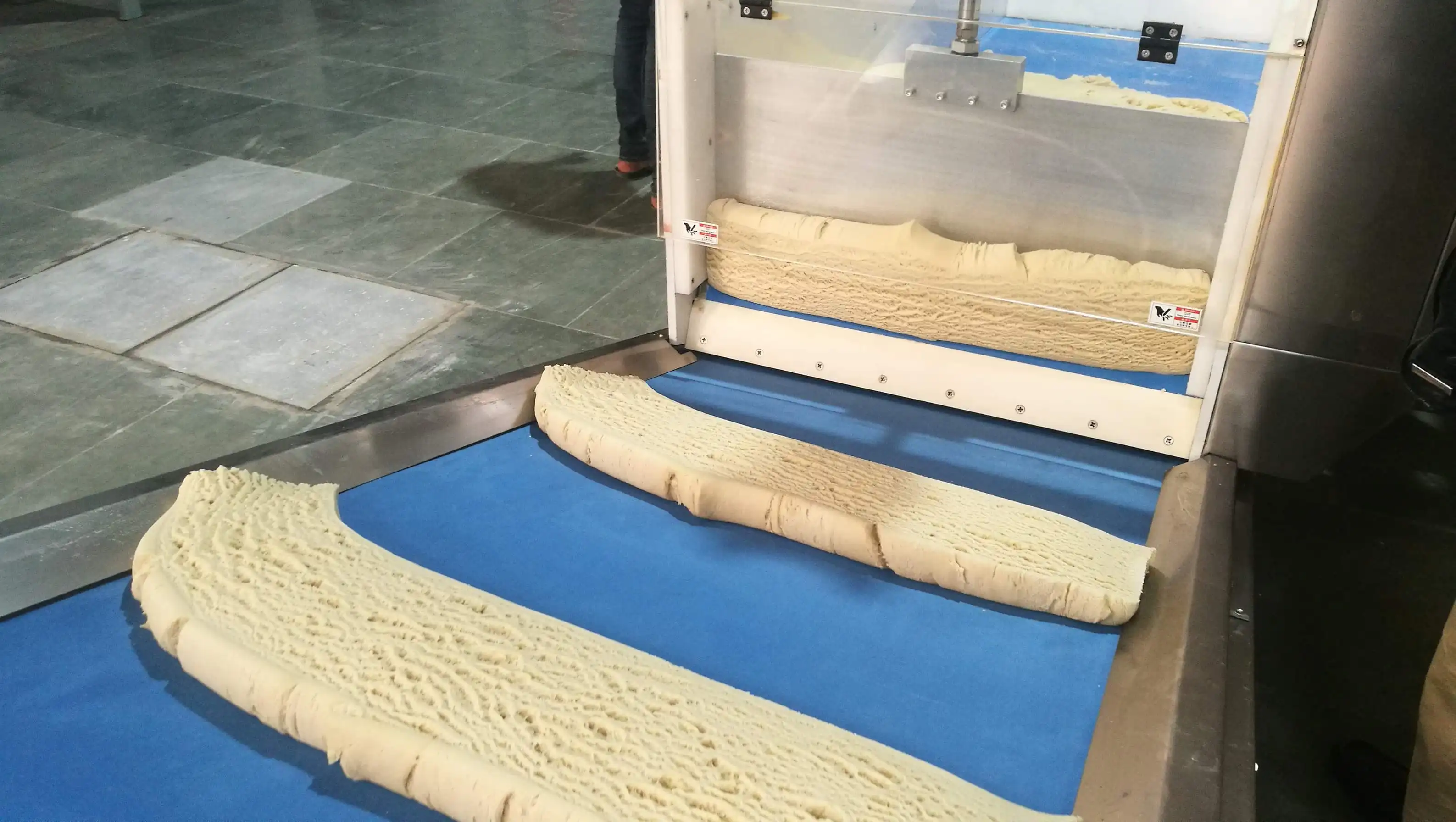 Golden Bake durable dough forming machine solution for forming the dough 4