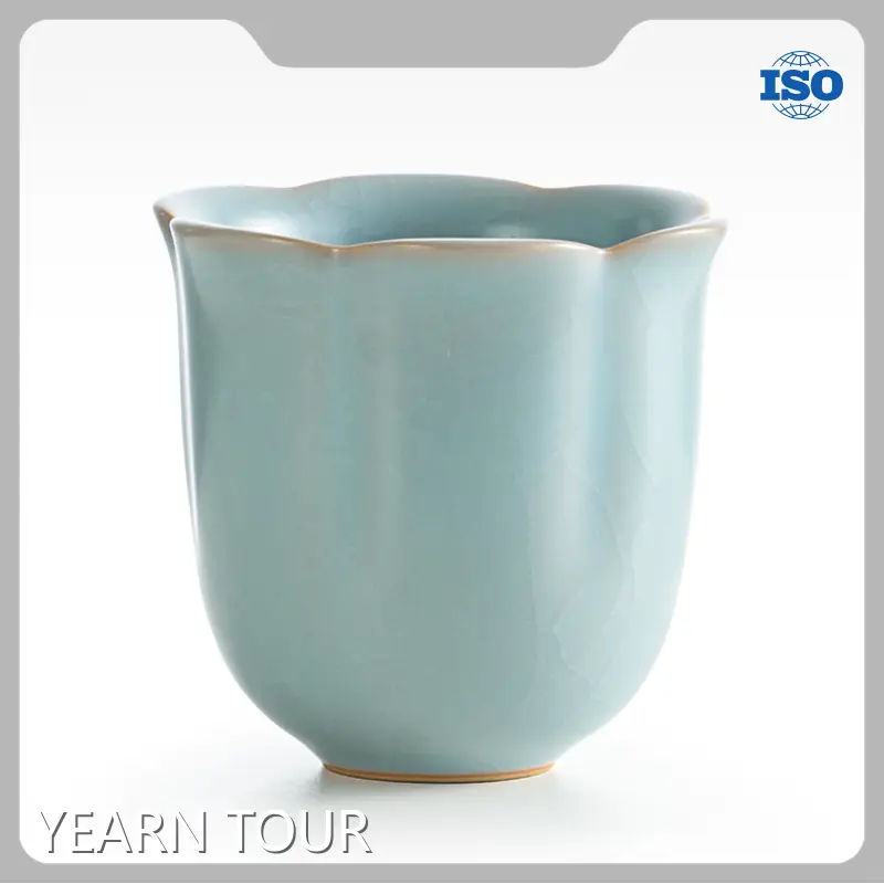 Blue Porcelain Tea Cup by YEARN TOUR 1