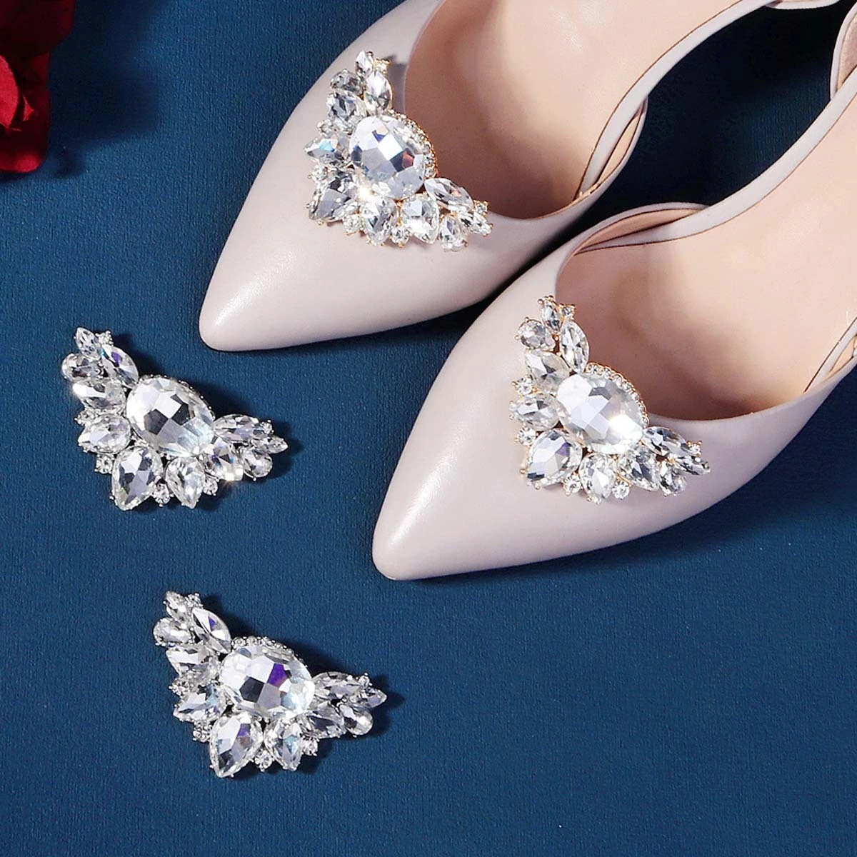 Gorgeous Bridal Wedding Shoe Clips with Sparkling Large Rhinestone Shoe Accessories 1