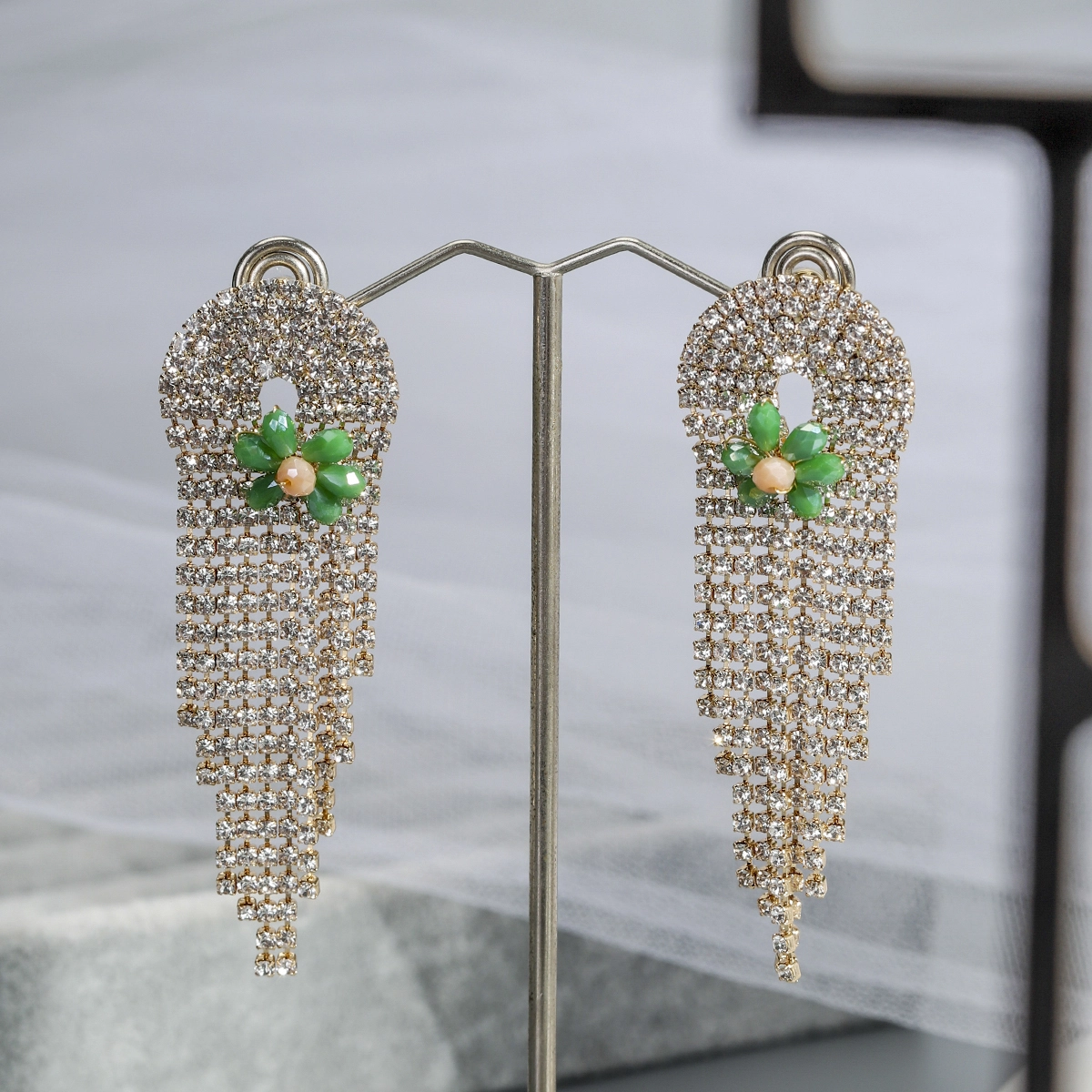 Exquisite Vintage Handmade Rhinestone Earrings Elegant Brides Weddings Tassel Dangle Earrings 1