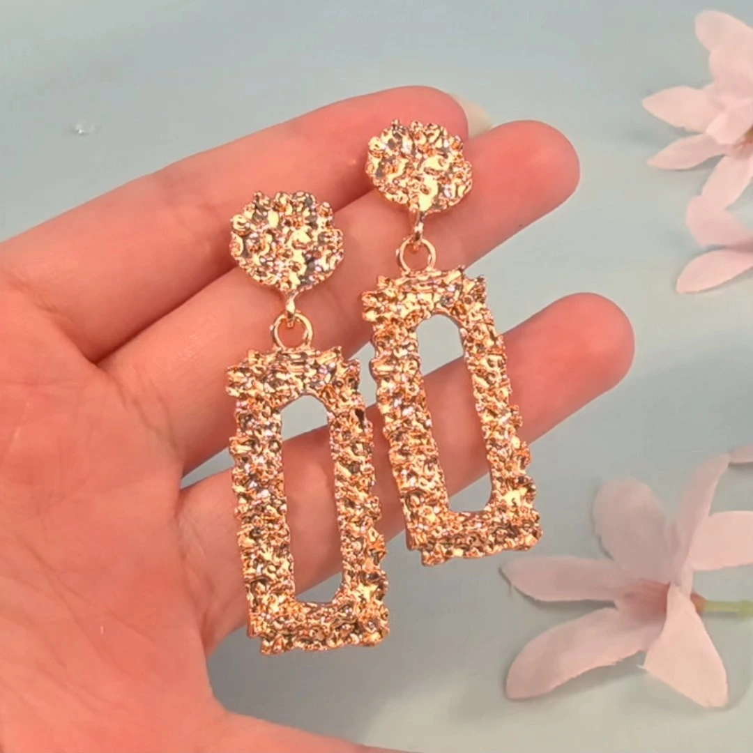 New Fashion Metallic Earrings Birthday Party Accessories Irregular Geometric Alloy Women's Drop Earrings 1