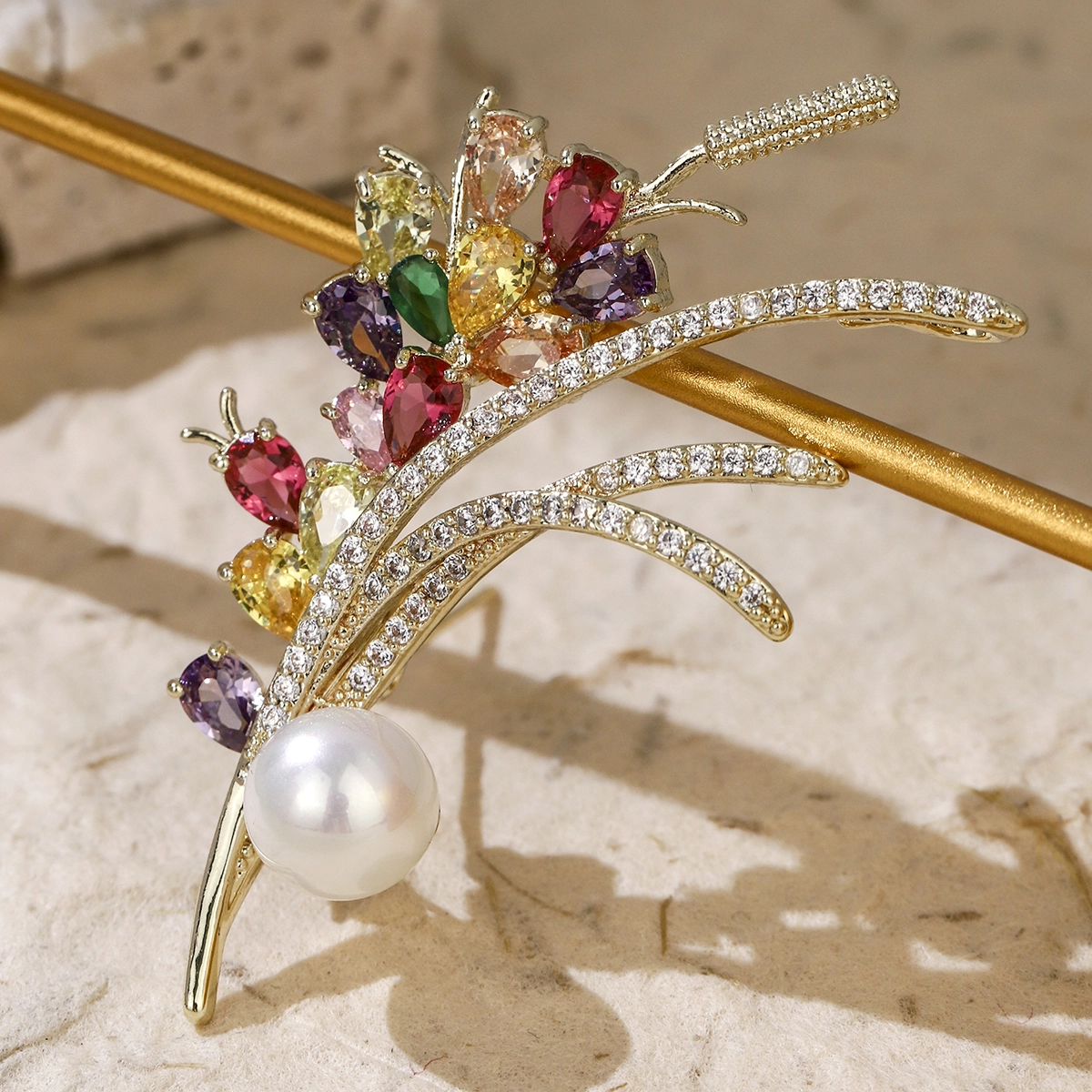 Luxury Colorful Cubic Zircon Pearl Brooch Exquisite Wheat Brooch Women's Daily Jewelry Accessories 1