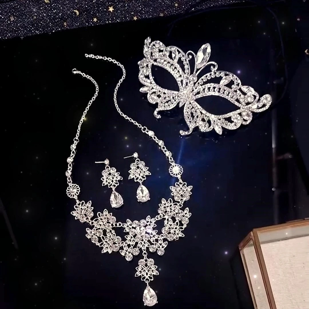 European American Halloween Jewelry Set Masquerade Vintage Baroque Rhinestone Mask Earrings and Necklace 1