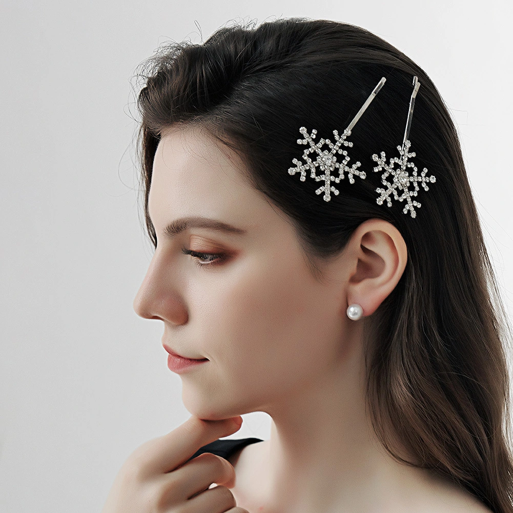 Pinzas para el pelo navideñas versátiles con forma de copo de nieve, elegantes pasadores diarios y elegantes pinzas laterales con diamantes de imitación. 1