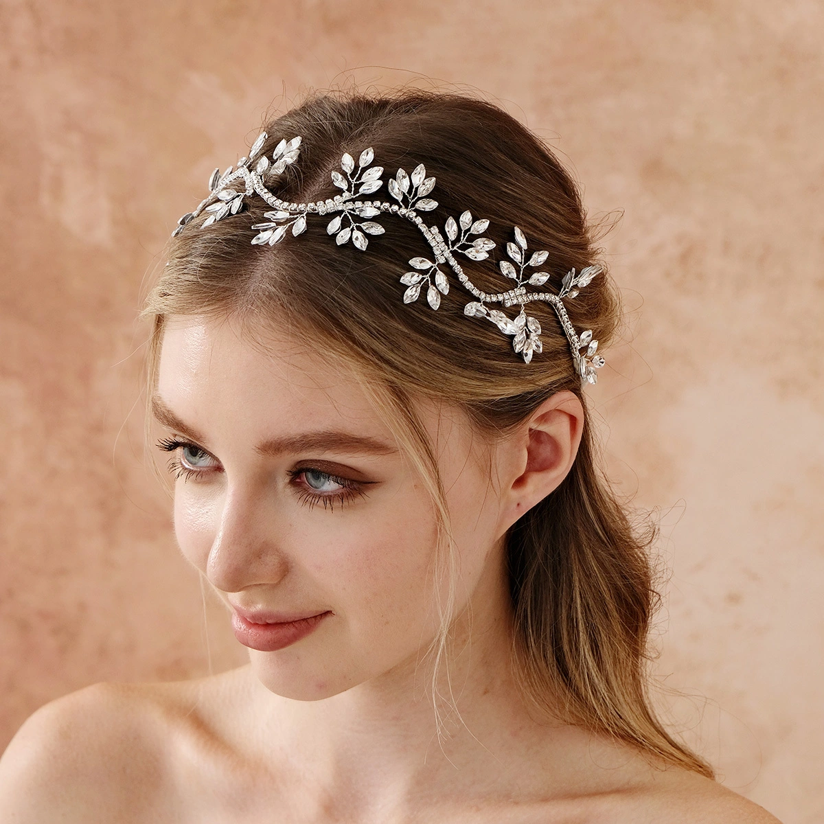 Elegante diadema nupcial versátil para el cabello recogido, nueva diadema hecha a mano con forma de marquesa y diamantes de imitación. 1