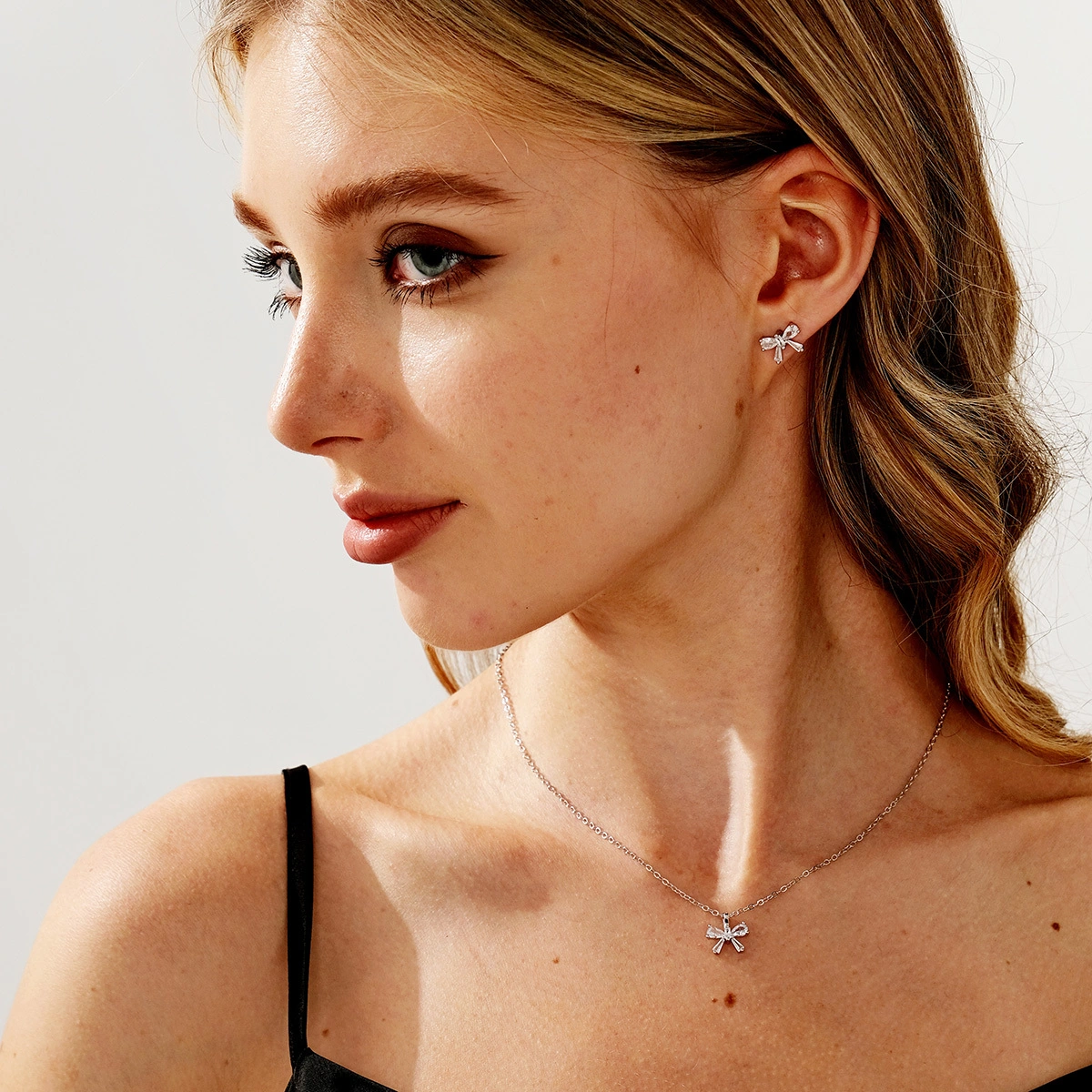 新作 高級銅象嵌ジルコン リボンネックレス イヤリング ジュエリーセット スウィートガール デイリーアクセサリーセット 1