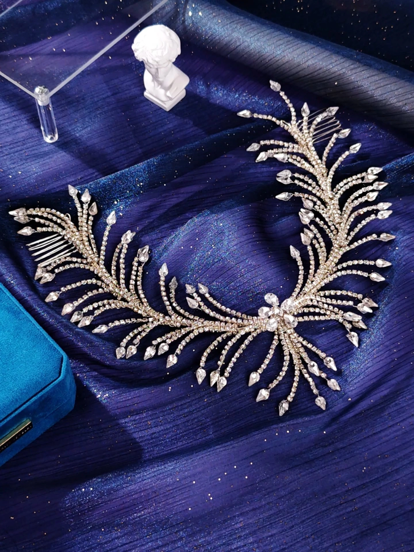 Exquisita diadema nupcial para la frente con borlas de flores y diamantes de imitación en forma de lágrima, joyería de boda brillante de lujo 1