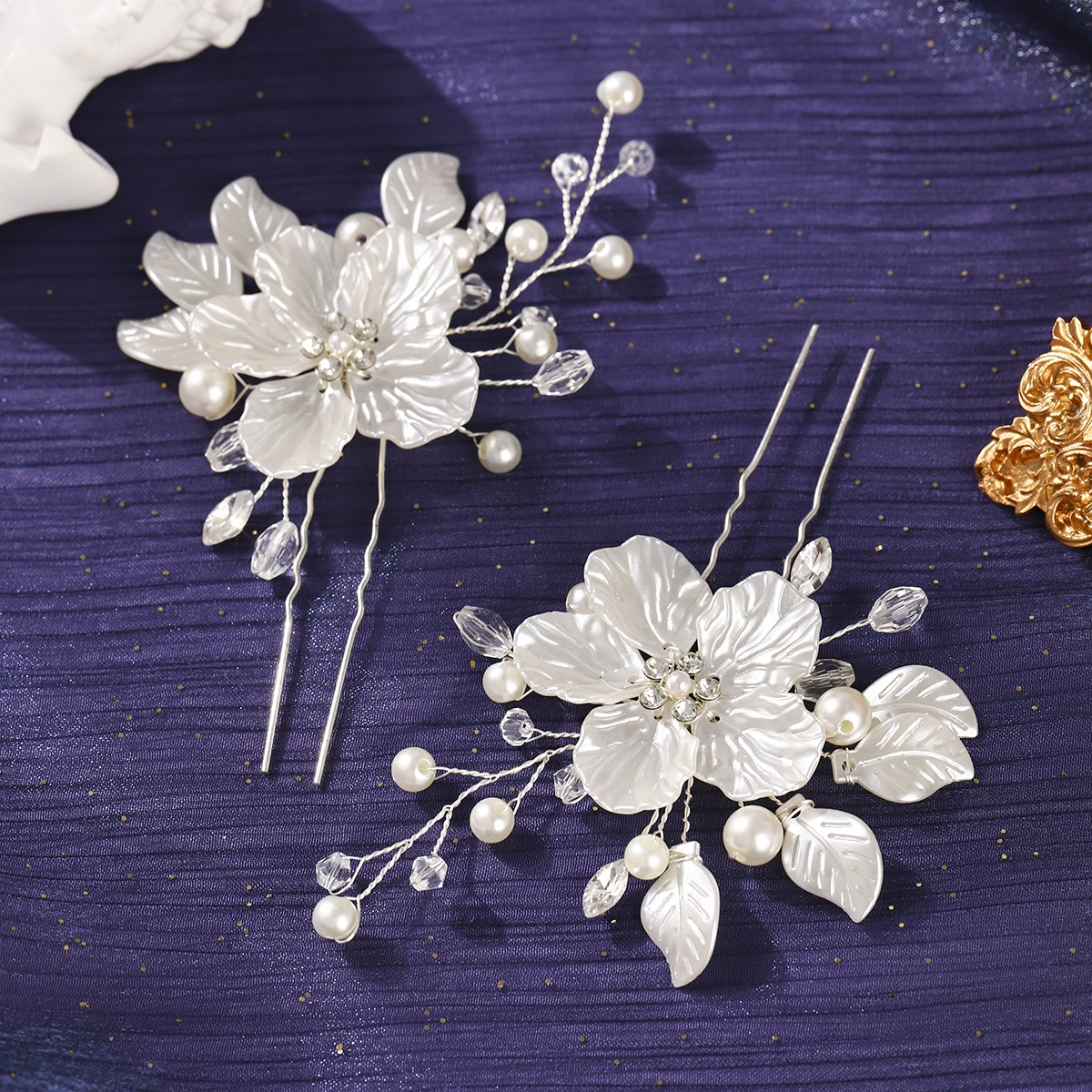 Diadema nupcial blanca con flores, elegantes horquillas para el cabello, exquisitas varillas para el cabello con perlas y diamantes de imitación 1