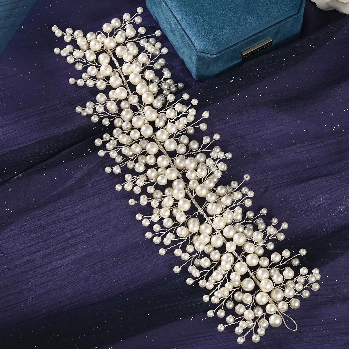 Exquisito tocado nupcial de lujo, diadema de perlas hecha a mano, elegante accesorio para el cabello de mujer 1