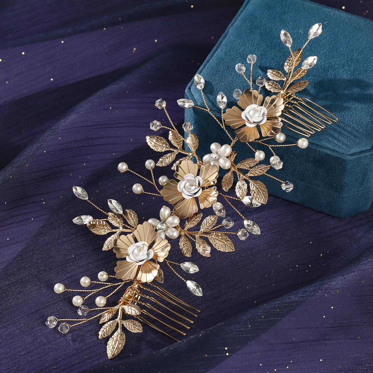 Peineta floral vintage de lujo, hecha a mano con alambre, diamantes de imitación y perlas, ideal para recogidos de novia. Diadema doble con peine. 1