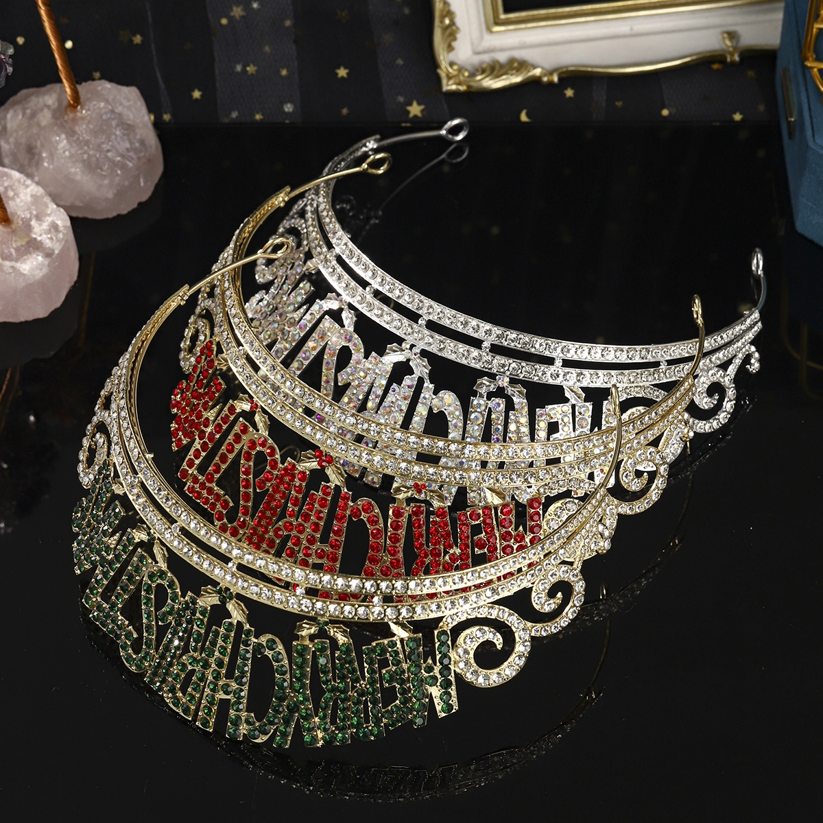 Diadema navideña estilo europeo-americano con letras de "Feliz Navidad", corona de aleación con diamantes de imitación, tiara para fiestas y festivales 1
