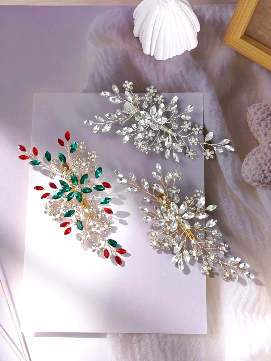 Accesorios para el cabello de novia de estilo europeo americano con diseño floral y diamantes de imitación. 1