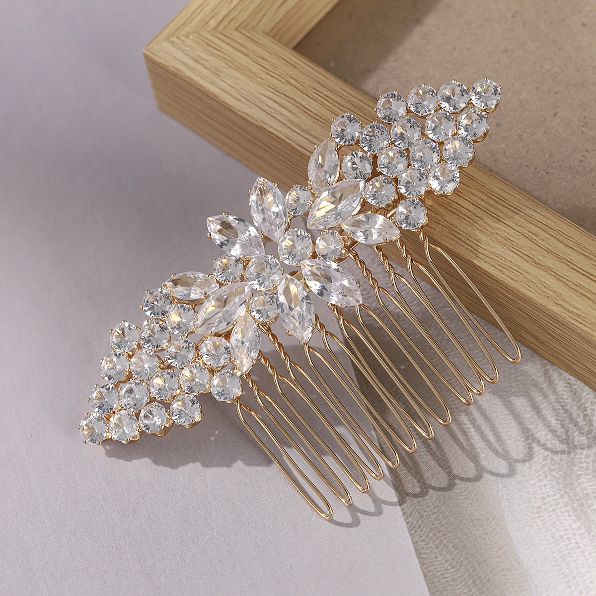 Peinetas para el cabello de novia estilo bohemio con flores de circonita de lujo, accesorios para el cabello, tocado de moda para mujer 1