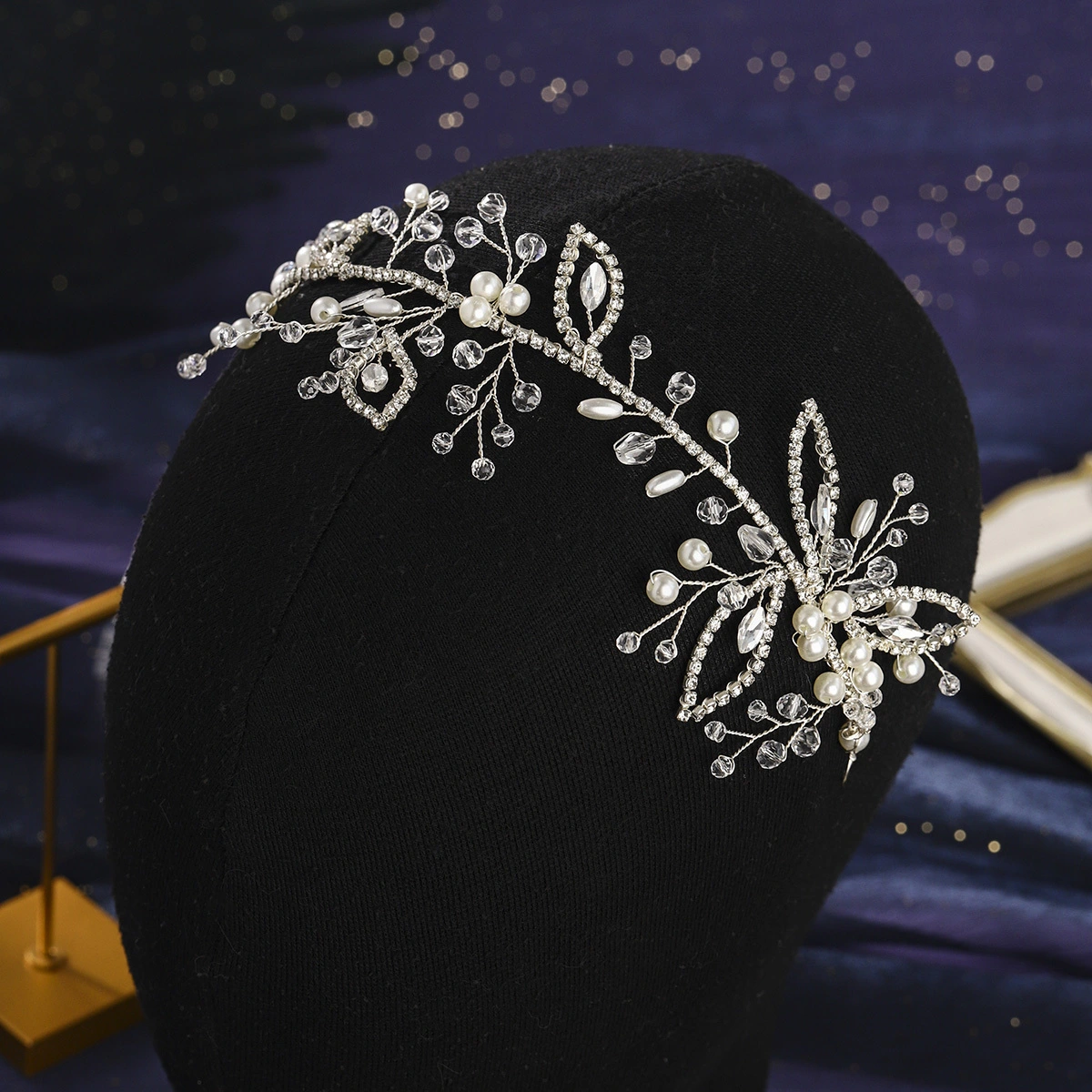 Diadema nupcial para boda, hecha a mano, con hojas y diamantes de imitación, accesorio versátil para el cabello a la moda para fiestas de graduación y uso diario. 1
