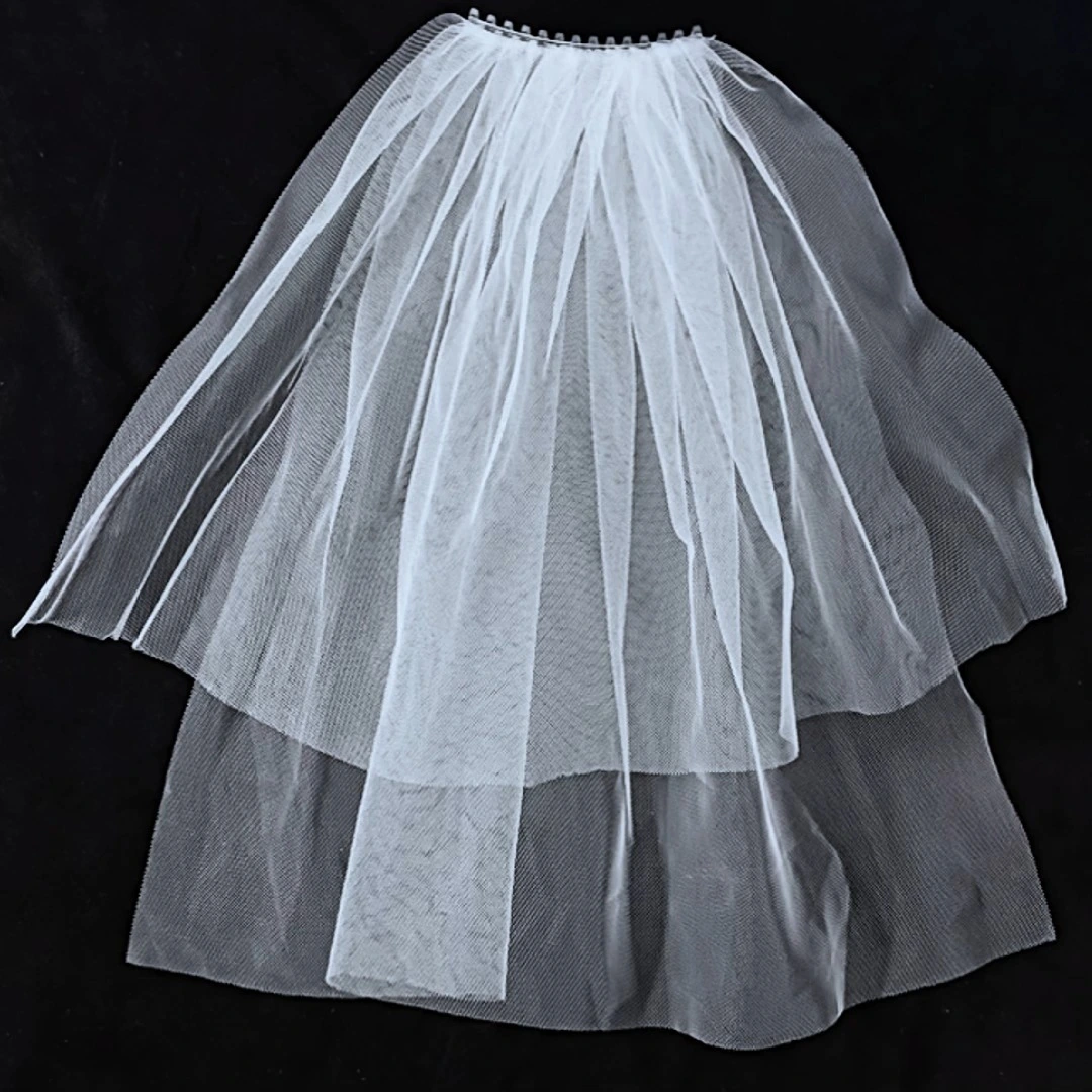 Velo de novia blanco sencillo de doble capa de tul con diseño de peine para propuestas y despedidas de soltera. 1