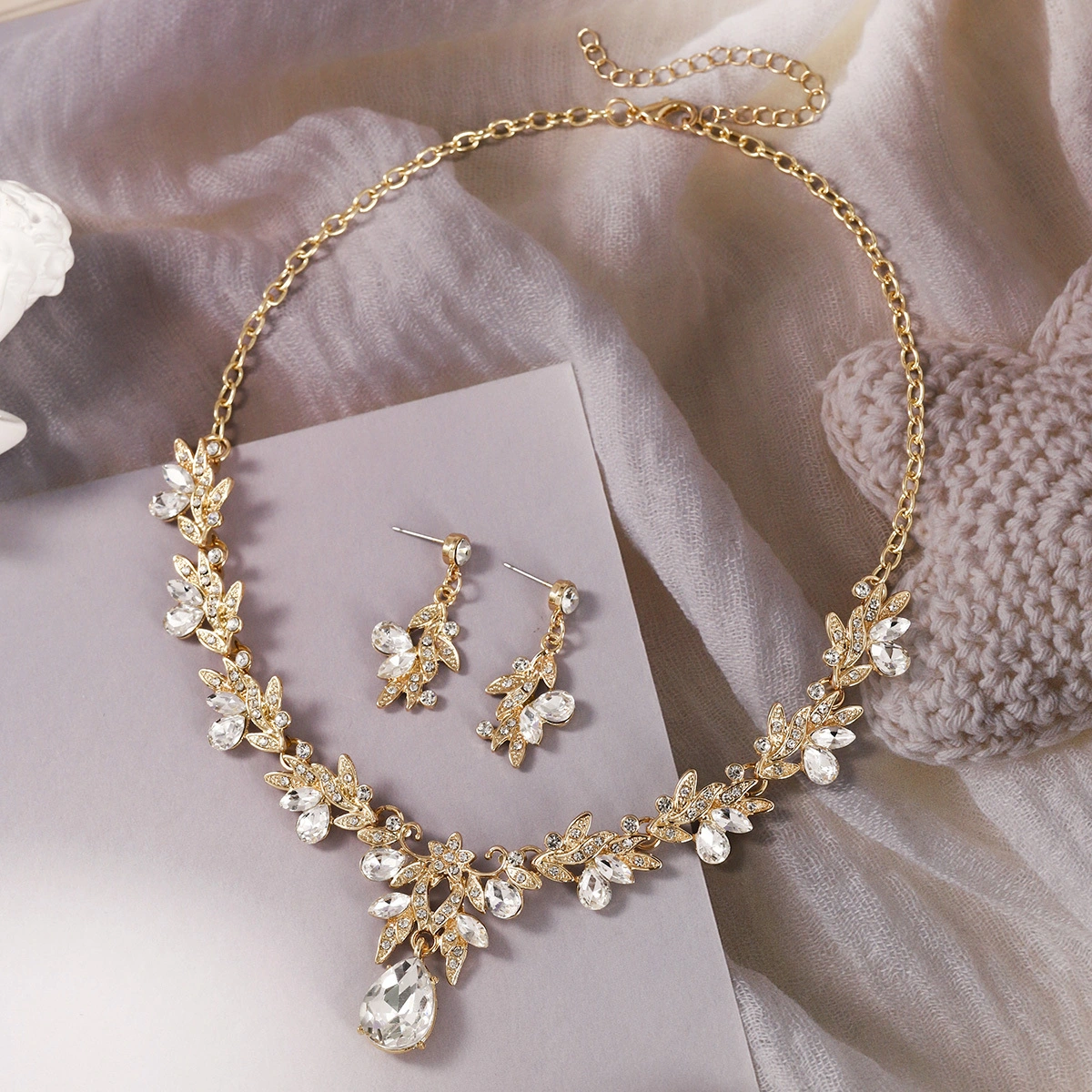 Conjunto de collar y pendientes para novia, de lujo, con brillantes diamantes de imitación y flores, accesorios para actuaciones en escenario. 1