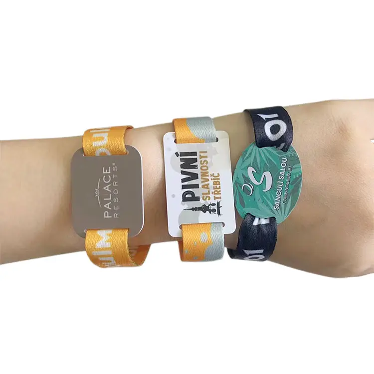 Why RFID Custom Wristbands Provide Superior Personalization 1