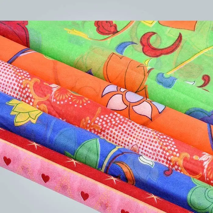 Printed nonwoven fabric and   nonwoven  are made by  polypropylene material 1