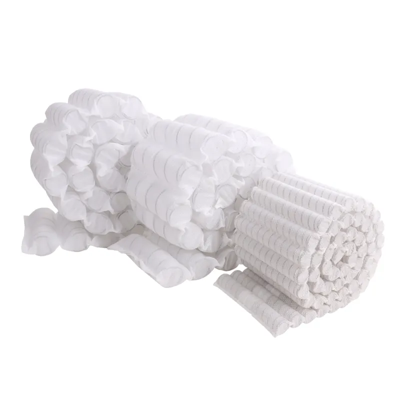 रेसन नॉनवॉवन द्वारा निर्मित गोल मेज़पोश (आर्गोस द्वारा निर्मित) 4