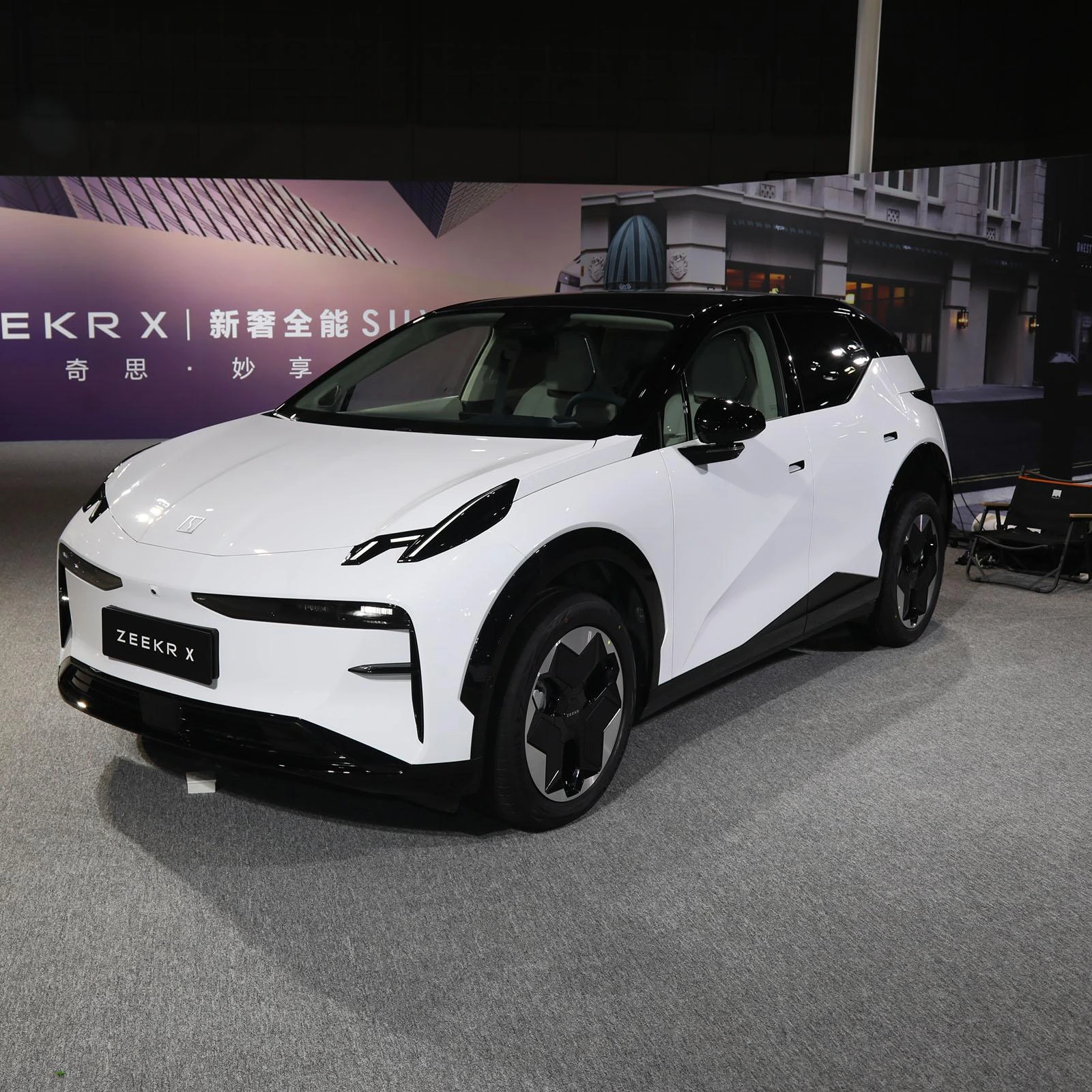 I-Zeekr X 2025 ene-Latest Chinese Zeeker Suv Factory Wholesale New Energy Vehicles 5 Seater Dual Cars cheap 4wd 512km Electric Car iyathengiswa 1