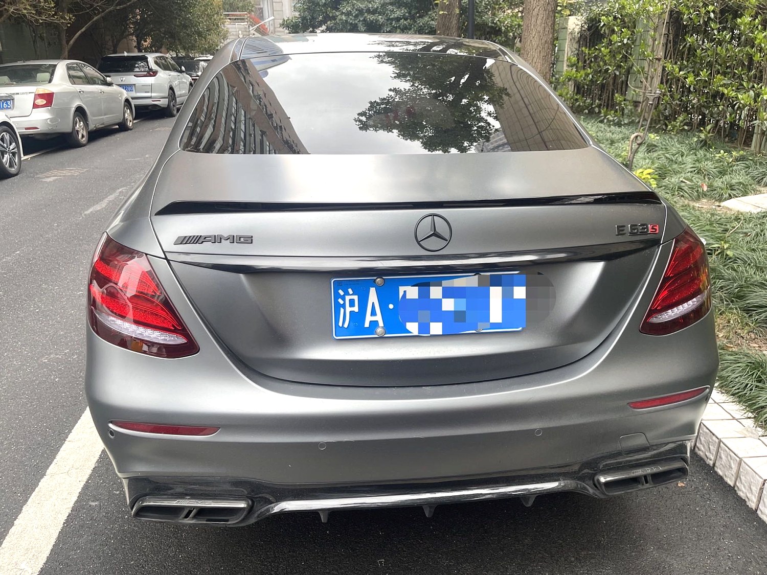 مرسيدس بنز الفئة E AMG 2019 مع AMG E 63 S 4MATIC + سيارة سيدان تعمل بالبنزين متوسطة الحجم إلى كبيرة فاخرة 4.0T 612-Hp V8 سيارة سيدان للسيارات المستعملة بأسعار رخيصة 7
