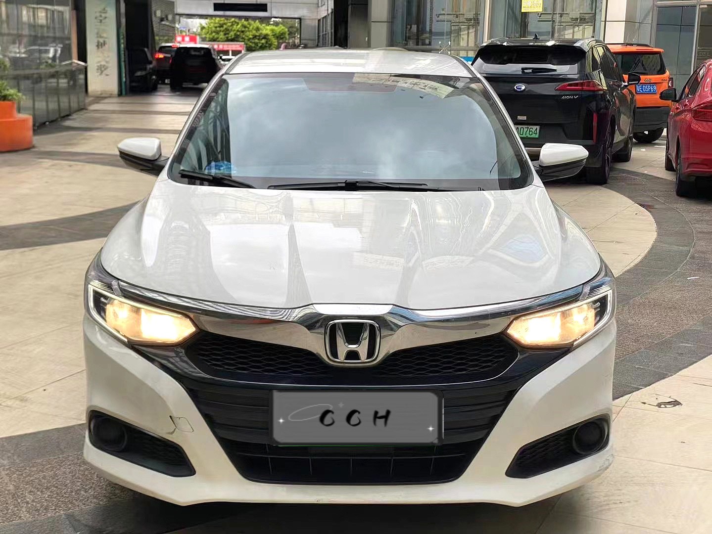 هوندا Lingpai 2019 مع 1.0T CVT 180Turbo Comfort Edition سيدان تعمل بالبنزين سيارة سيدان مدمجة 122hp CVT للسيارات المستعملة بأسعار رخيصة للبيع 3