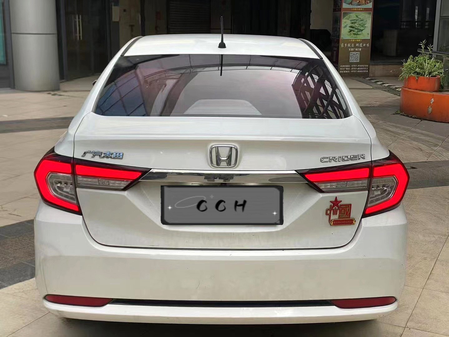 هوندا Lingpai 2019 مع 1.0T CVT 180Turbo Comfort Edition سيدان تعمل بالبنزين سيارة سيدان مدمجة 122hp CVT للسيارات المستعملة بأسعار رخيصة للبيع 5