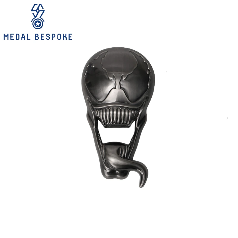 Apribottiglie personalizzato a forma di veleno - Medaglia su misura 1