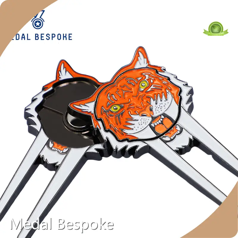 Medal Bespoke Golf Fork Trucksupply 1