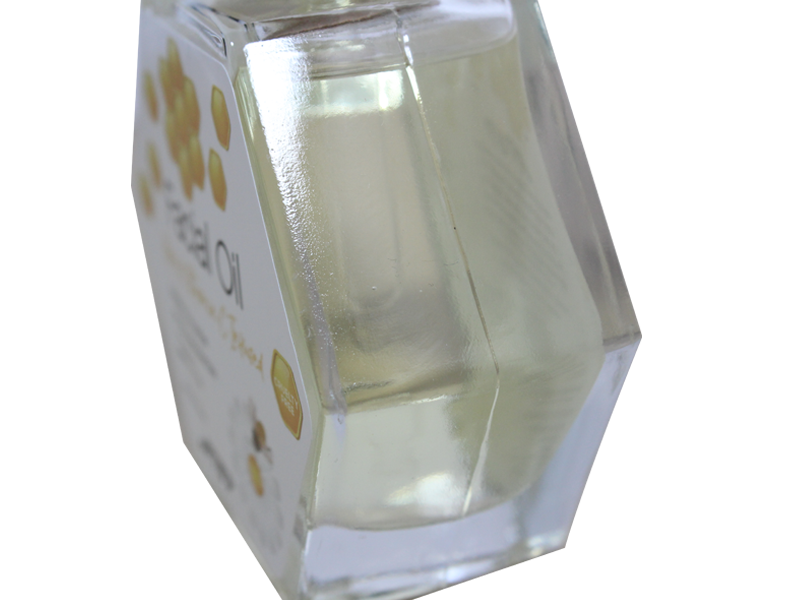 Honey Facial Oil Use Gentle Formula Infused with Natural Fresh Honey Brightening & Nourishing - Lily Bath 5