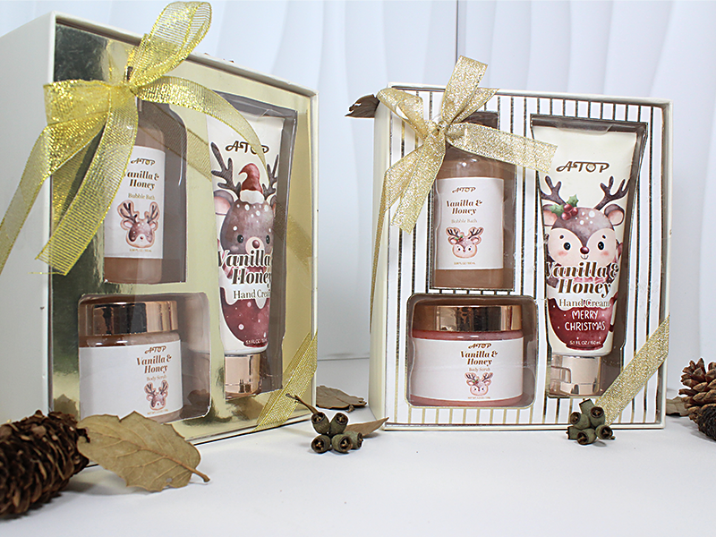 3 in 1 Vanilla & Honey Christmas Spa Self Care Set - Bubble Bath, Hand Cream & Body Scrub for Festive Nourishment 3