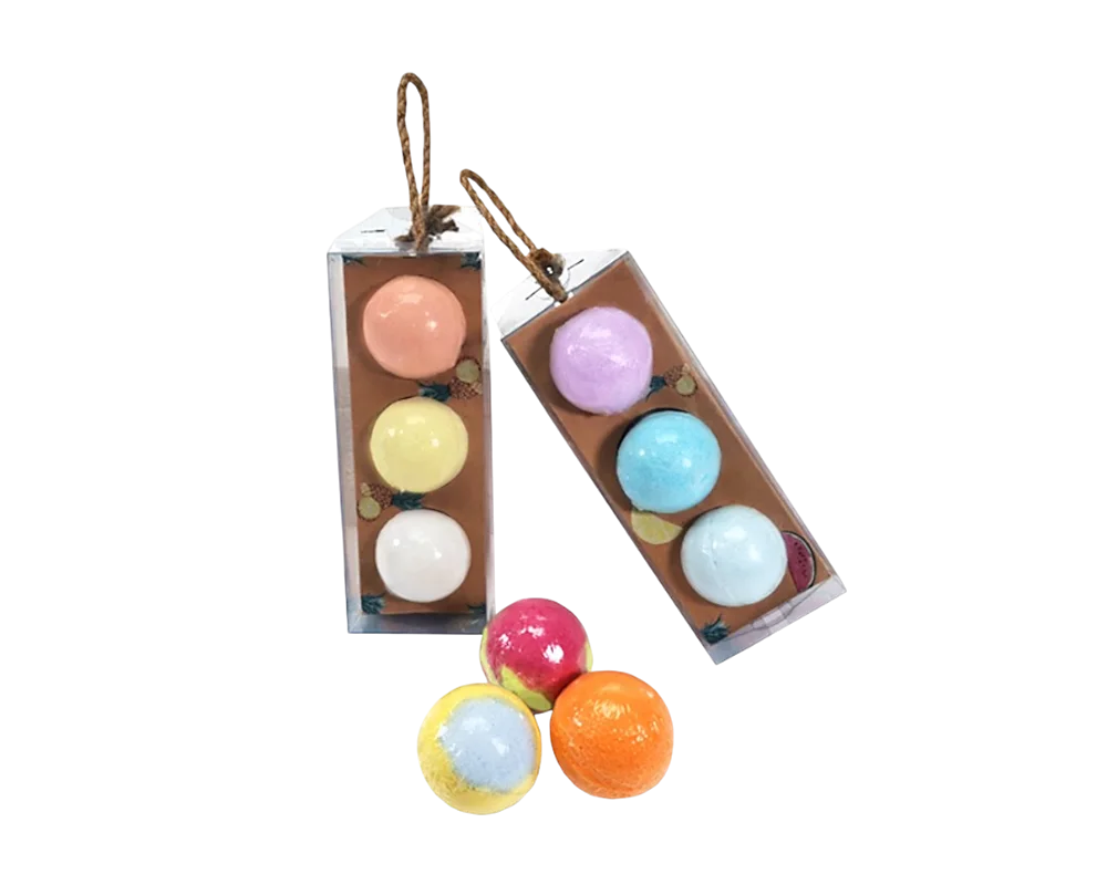 Set regalo di bagnoschiuma naturali con confezione in PVC trasparente 1