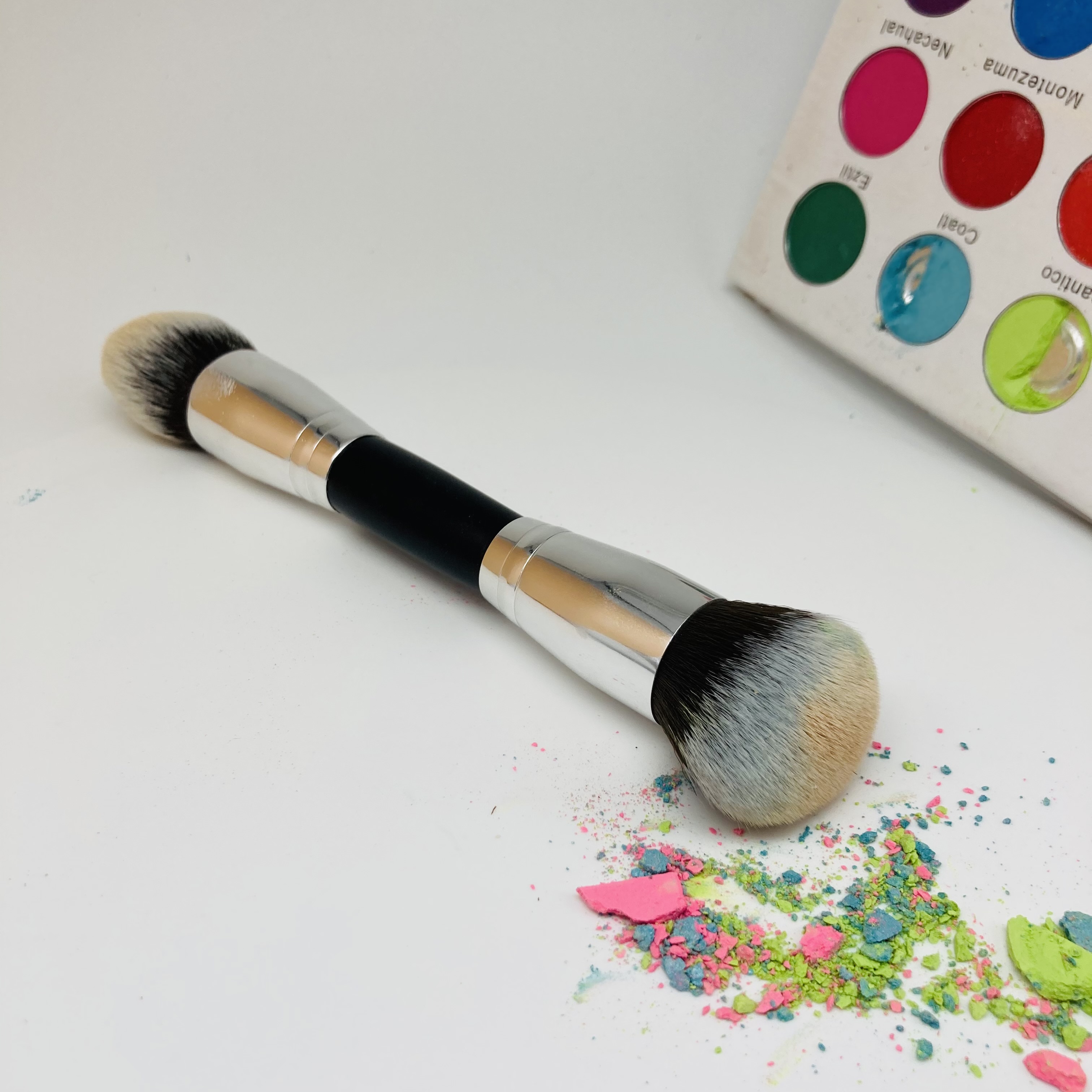 Synthetic hair private label beauty tools accessories petal shape foundation makeup kabuki brush1 2
