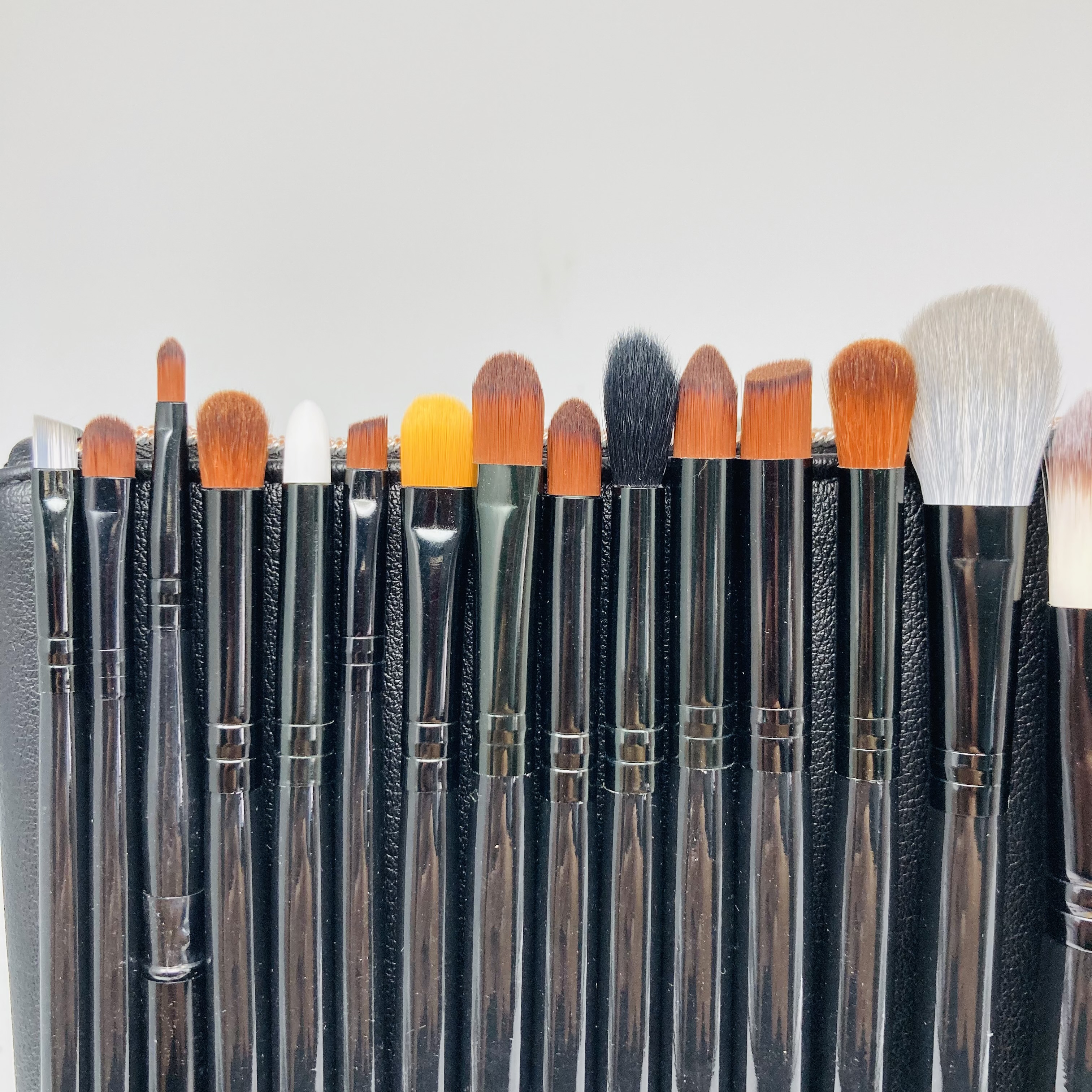 10pcs brown vegan foundation brush set makeup brush with bag1 4