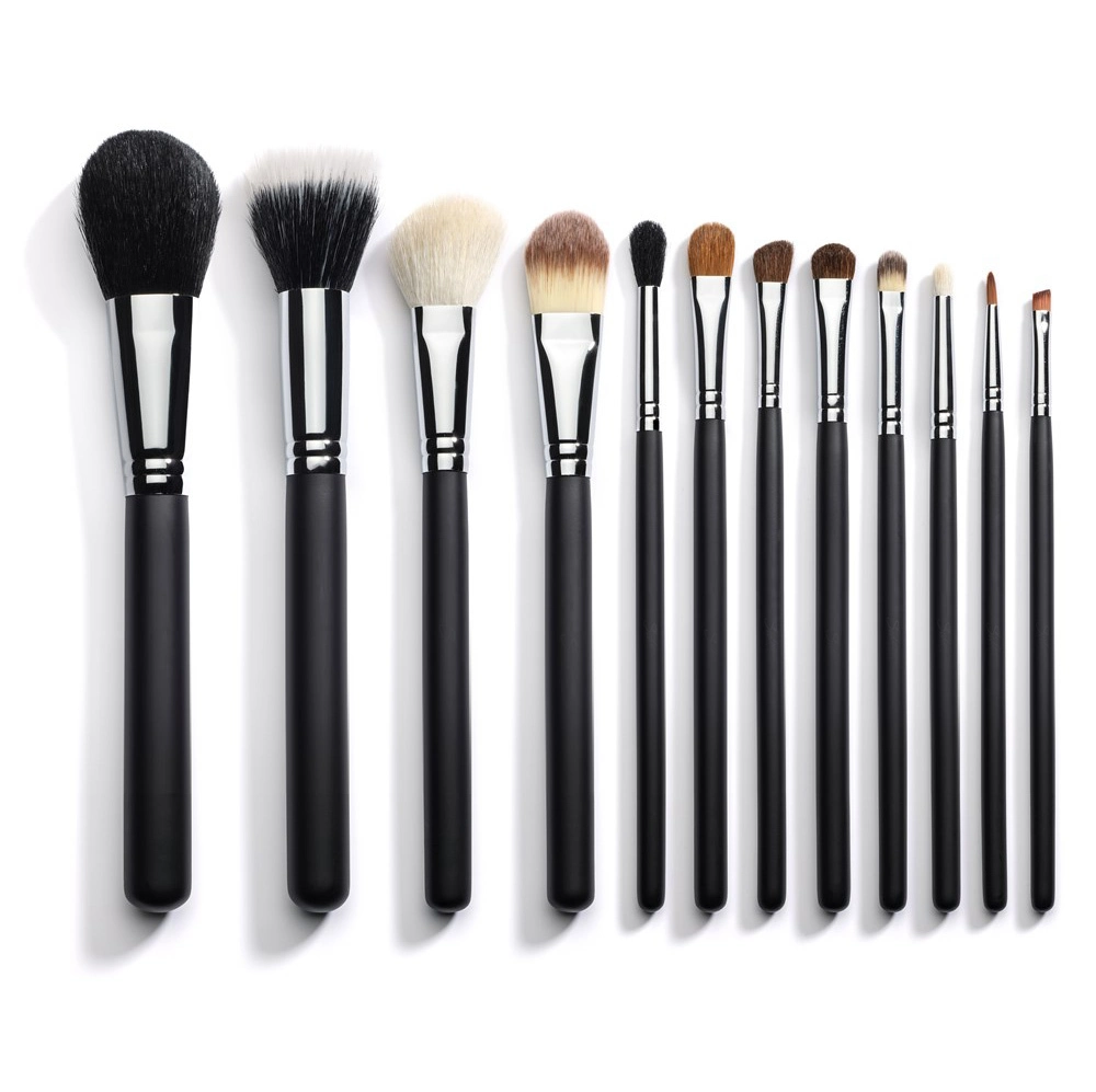 Foundation Eyelash Professional Eyeliner Belt Crown 12 Piece Makeup Brush Set 1