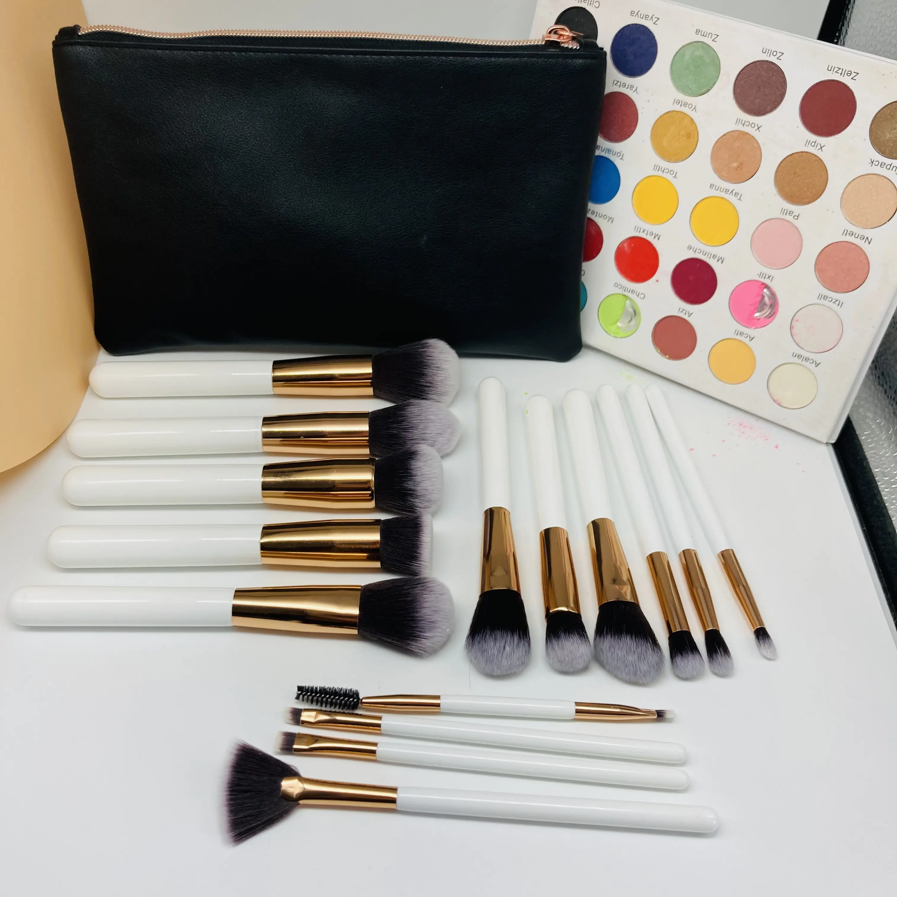 Make-up-Pinsel-Set günstig von Suprabeauty 2