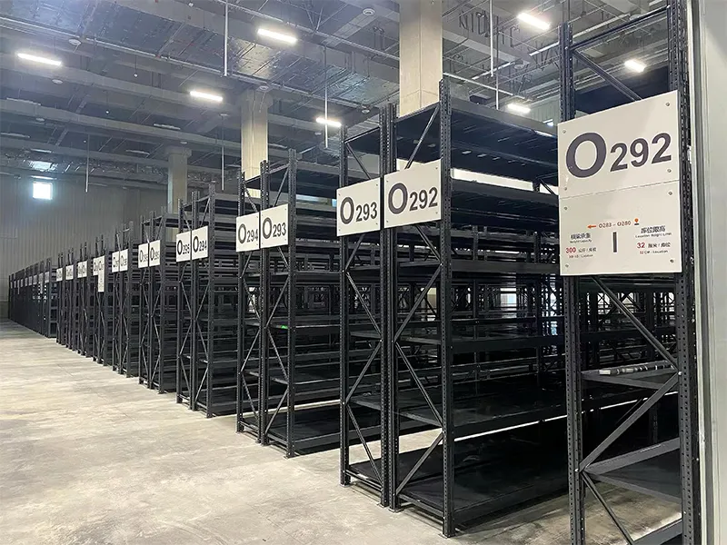 Heavy Duty Long Span Shelving for Medium to Heavy Loads 1