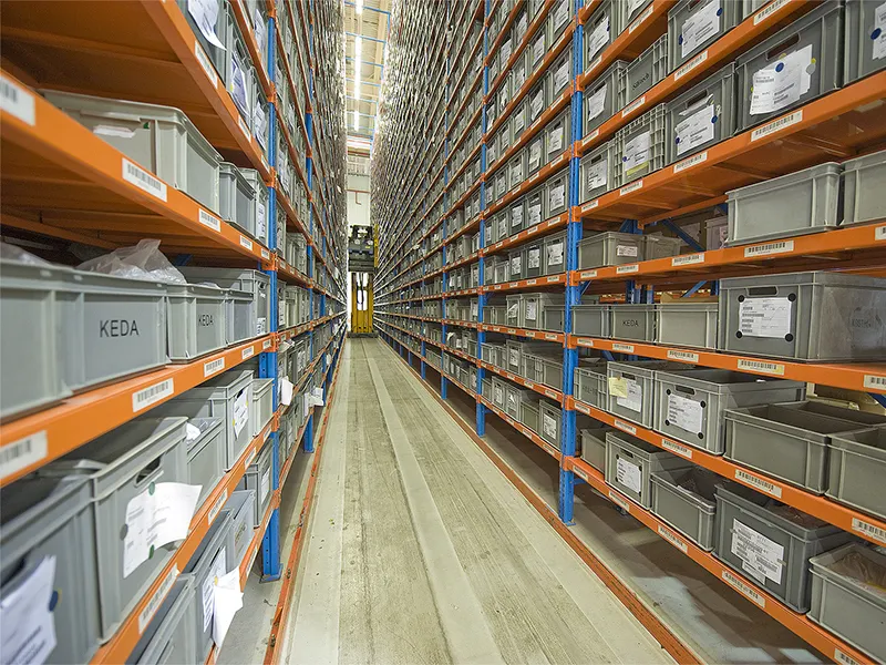 Narrow Aisle Racking High Density And Save Space 1