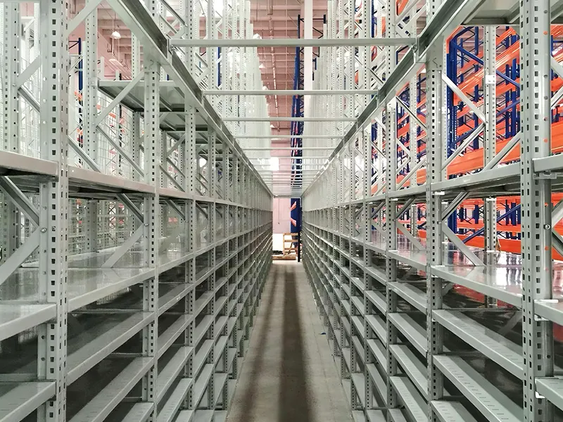 Customizable Heavy Duty Long Span Shelving for Versatile Use 1