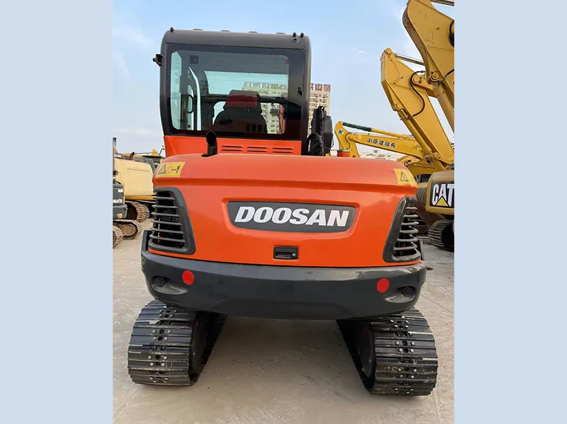 Second Hand Mini Diggers for Sale 1 Unitcompany 5