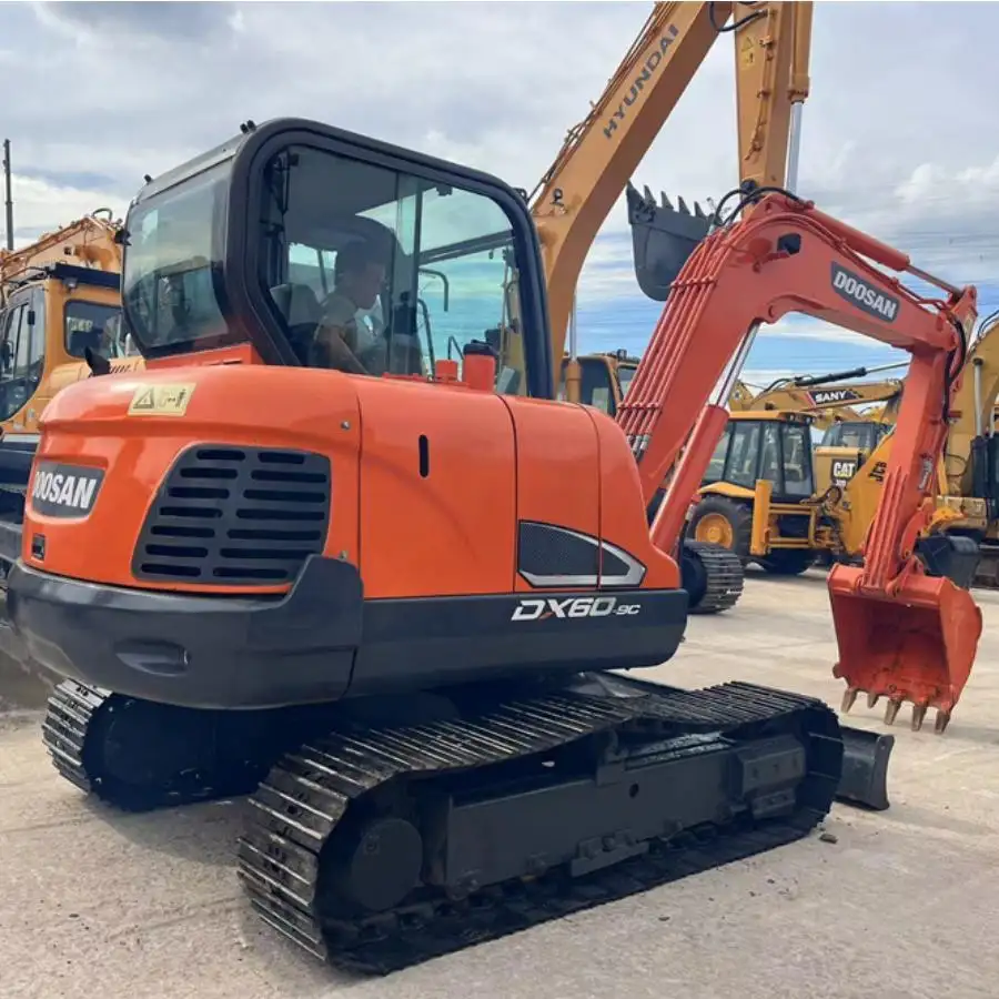 Used Track Excavators for Sale 5.85m*2.0m*2.57msupply 4