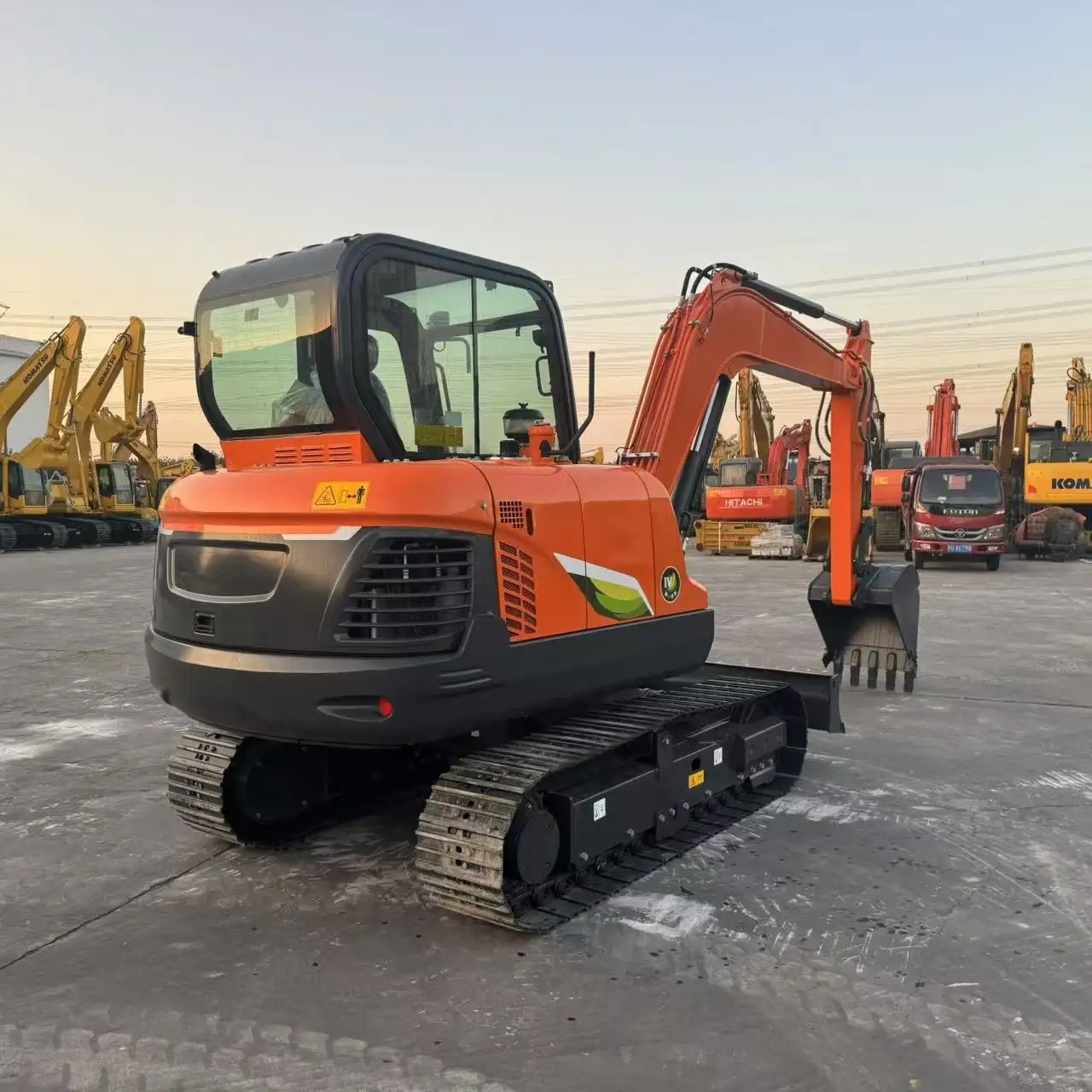 Used Track Excavator Doosan 44 KNfactory 4