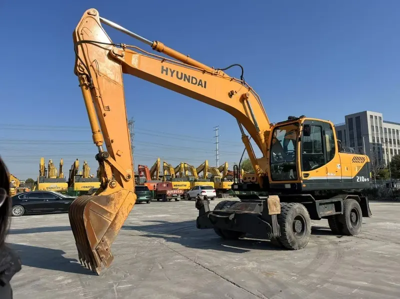 Used Track Excavators for Sale TT/LC/Cash by Cyq Used Excavator 2