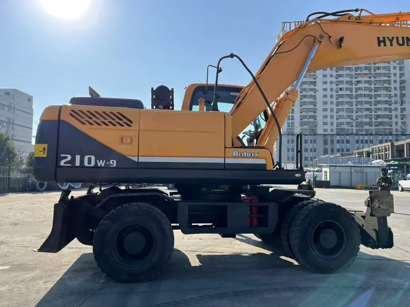 Used Track Excavators for Sale TT/LC/Cash by Cyq Used Excavator 5