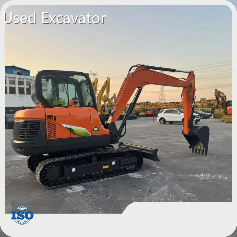 Used Track Excavator Doosan 44 KNfactory 1