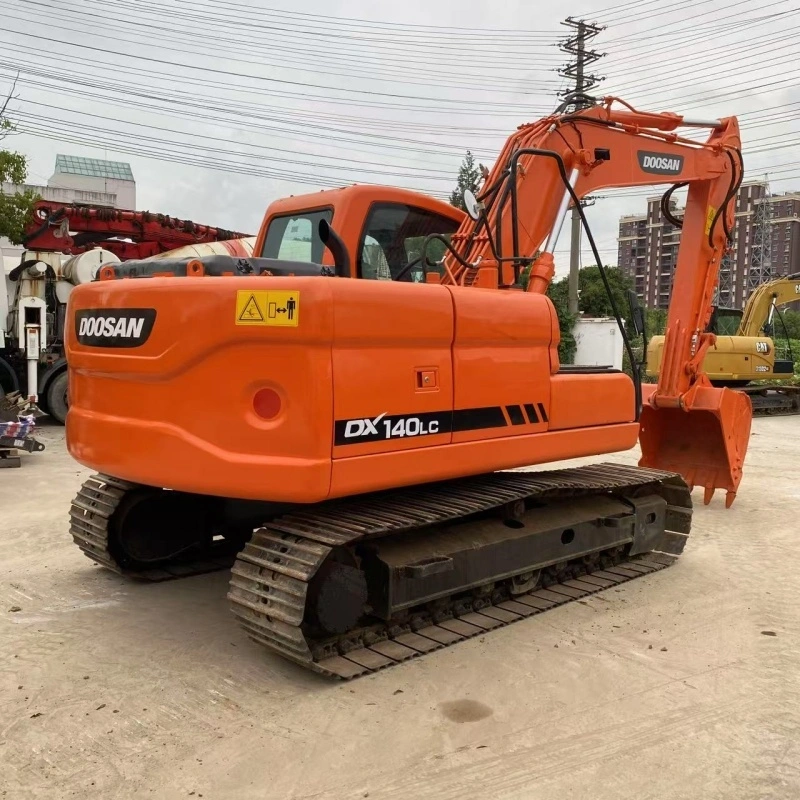 Used Excavator Korea Made Medium Size Doosan DX140LC Crawler Moving 1
