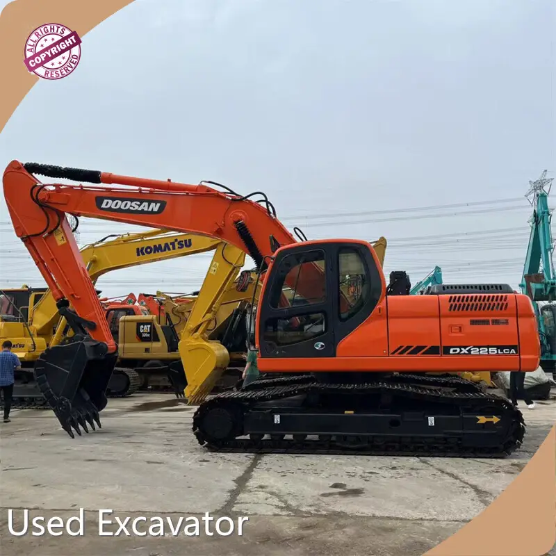 Topused Track Excavators for Sale 1.05m3 Red 1