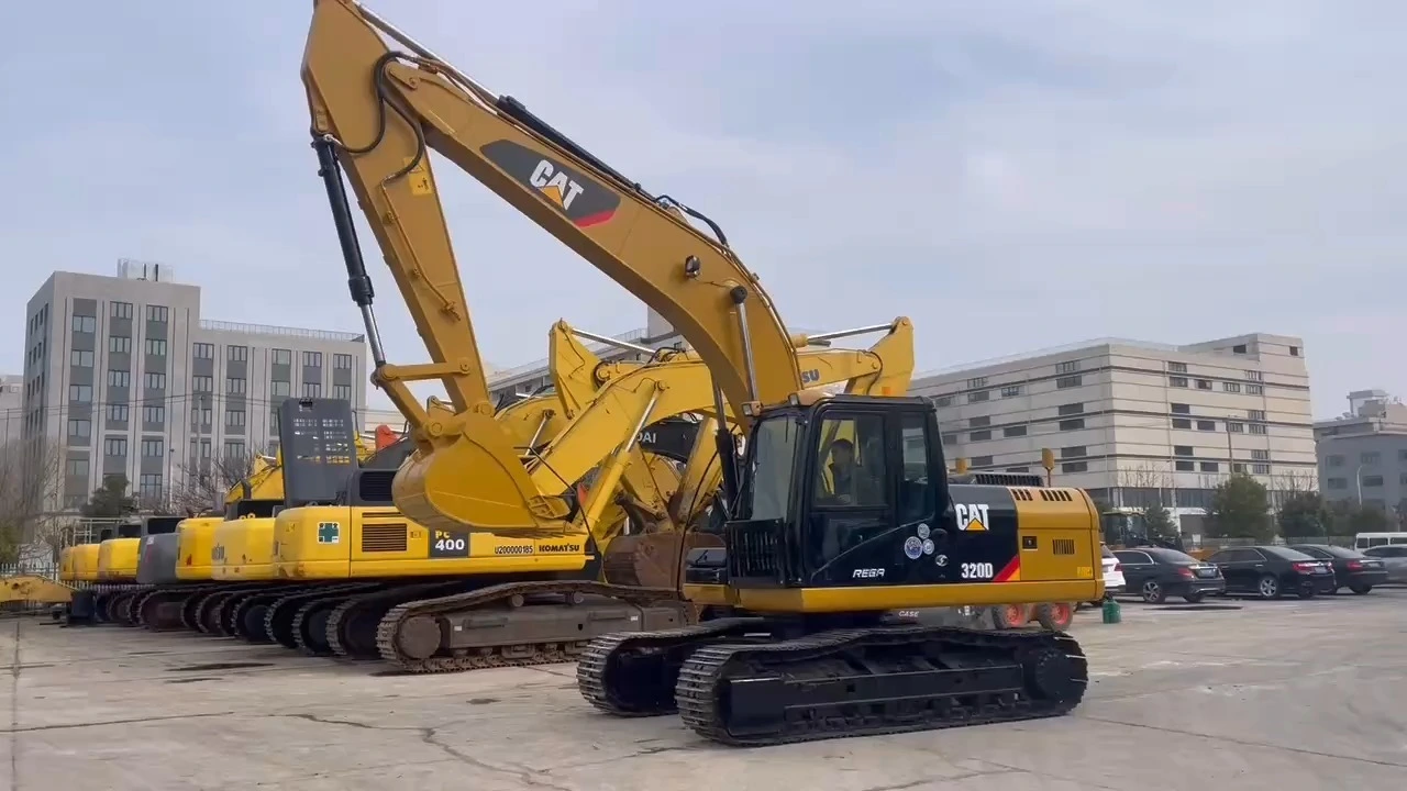 Pelle hydraulique Caterpillar 320D d'occasion en bon état, prête à l'emploi. 1