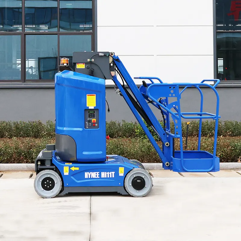 Personnel Lifts - - HYNEE 3